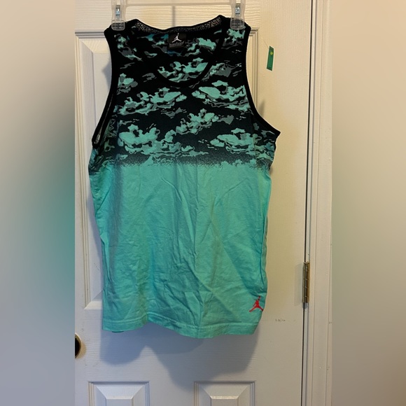 Youth NIKE☑️AIR💨JORDAN⛹🏾♂️
Cloud☁️Camo Tank Top Shirt🎽Mint Sz L (12-13) - Picture 1 of 5